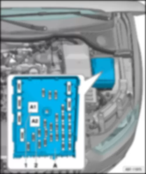 AUDI Q3 2016 Расположение реле на коммутационном блоке с АКБ в моторном отсеке с ноября 2012 г.
