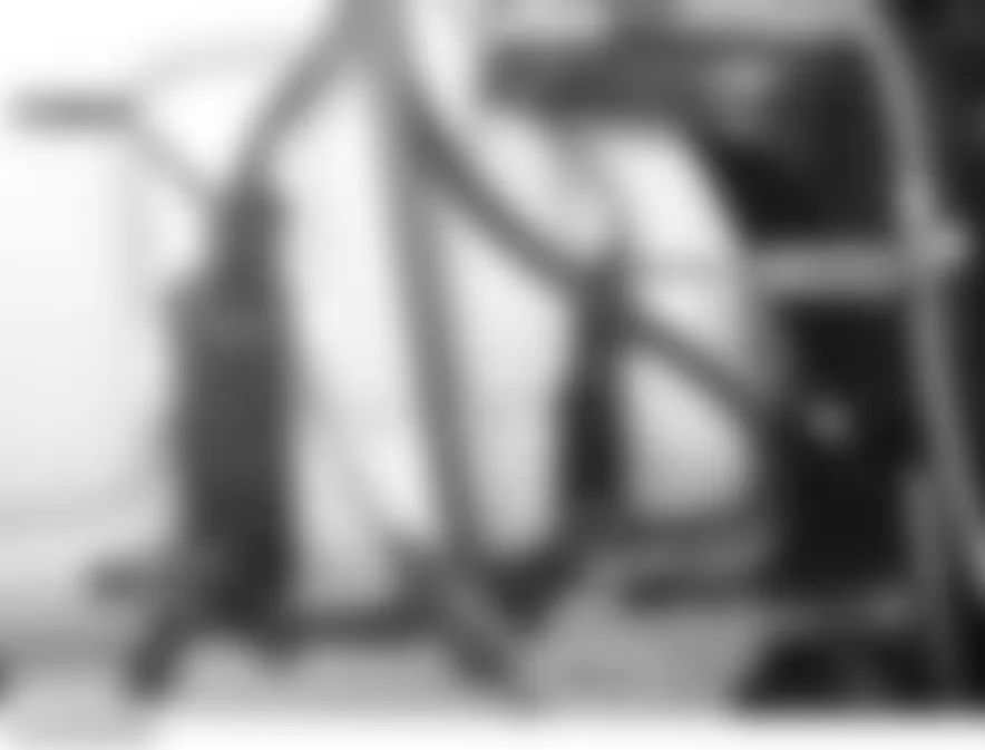 Land Rover LR3 HSE 2006 - Component Locations -  Left Side Of Engine Compartment