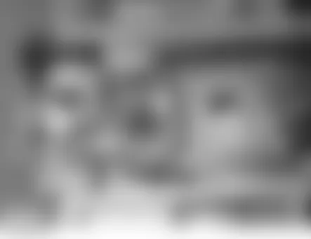 Land Rover LR3 HSE 2006 - Component Locations -  Under Center Console