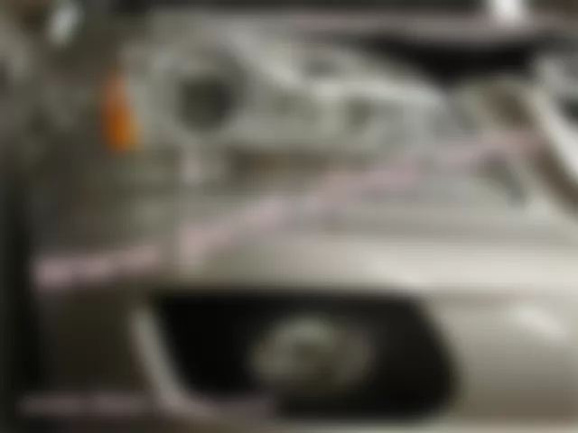 Где находится  E2 - Фара передняя правая - для Mercedes-Benz M-class (W164) 2005—2011