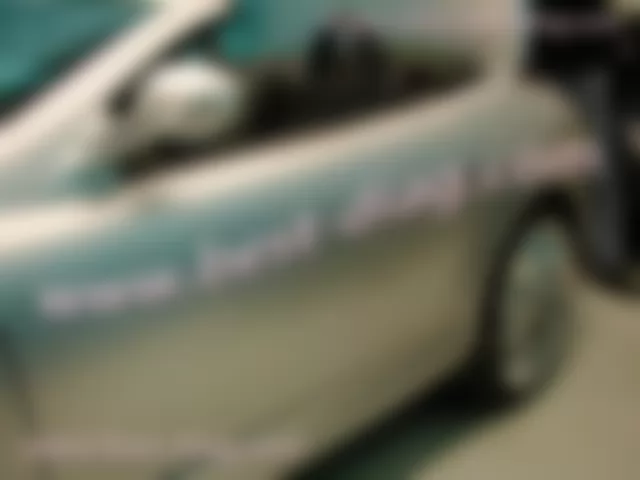 Где находится  E6/5 - Лампа указателя поворота левого наружного зеркала заднего вида - для Mercedes-Benz SLR-class (C199) 2003—2010