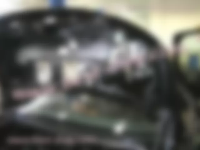 Где находится  S17/8 - Микровыключатель поворотного тумблера крышки багажника и двигатель CL [ZV] крышки багажника - для Mercedes-Benz SLR-class (C199) 2003—2010