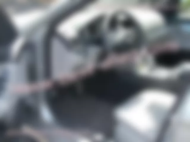Где находится  B37 - Датчик педали акселератора - для Mercedes-Benz C-class (W204) 2007—2014