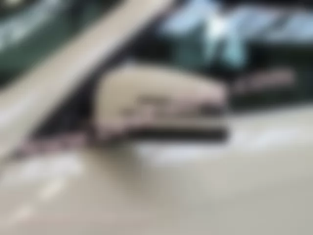 Где находится  M21/1 - Левое внешнее зеркало - для Mercedes-Benz E-class (W212) 2009—2016