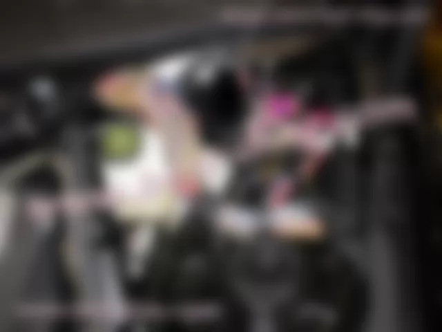 Где находится  Z6/48 - Муфта соединителя заземления - для Mercedes-Benz S-class (W221) 2005—2013