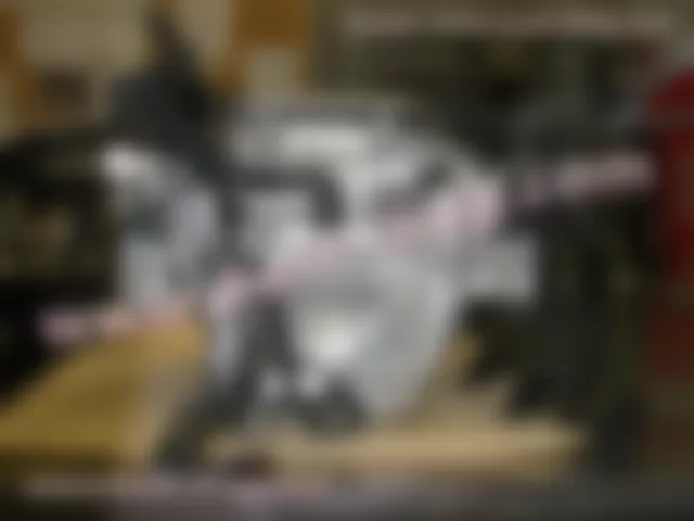 Где находится  B28/10 -  - для Mercedes-Benz S-class (W221) 2005—2013