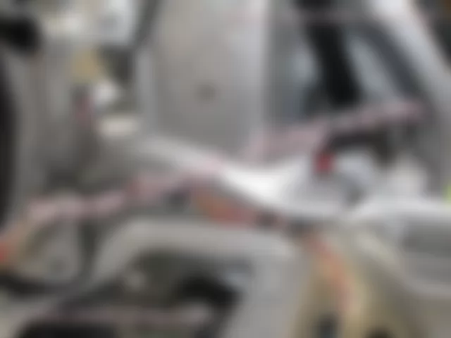 Где находится  X23/7 - Соединитель с мягким верхом - для Smart Fortwo (W451) 2007–2014