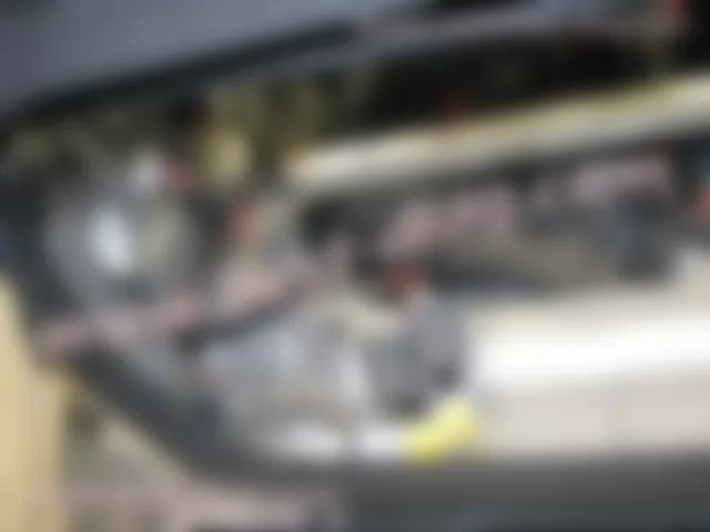 Где находится  X23/7 - Соединитель с мягким верхом - для Smart Fortwo (W451) 2007–2014