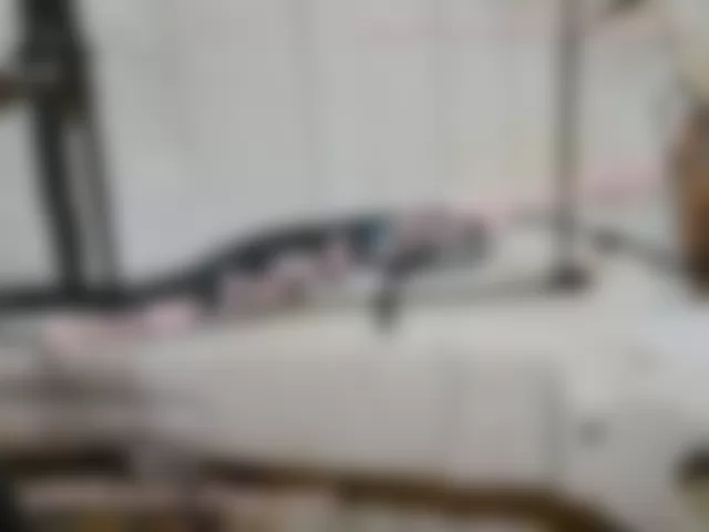 Где находится  X62/28 - Разъем левого заднего датчика частоты вращения - для Mercedes-Benz Sprinter (W906) 2006–2014