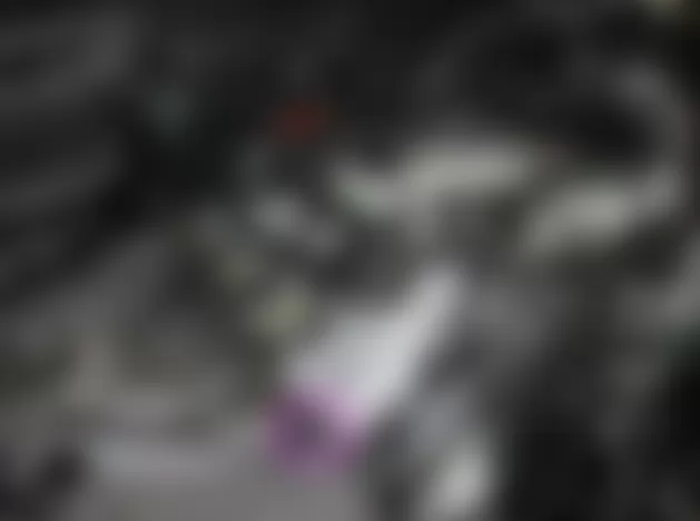 Mercedes-Benz R320 2007 - Component Locations - Right Front Of Engine Compartment