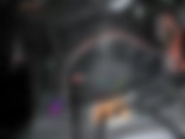 Mercedes-Benz R63 2007 - Component Locations - Under Right Side Of Dash