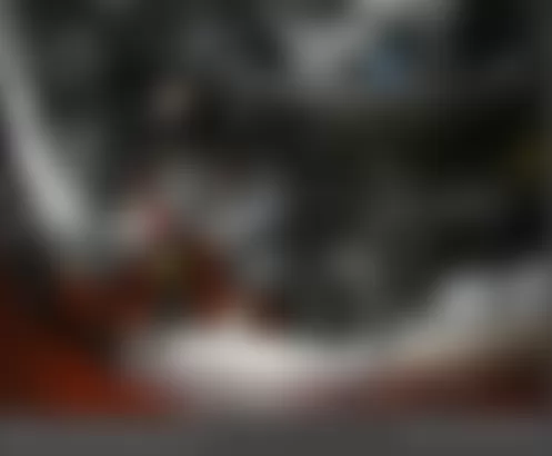 Mercedes-Benz S550 2007 - Component Locations -  Engine Compartment