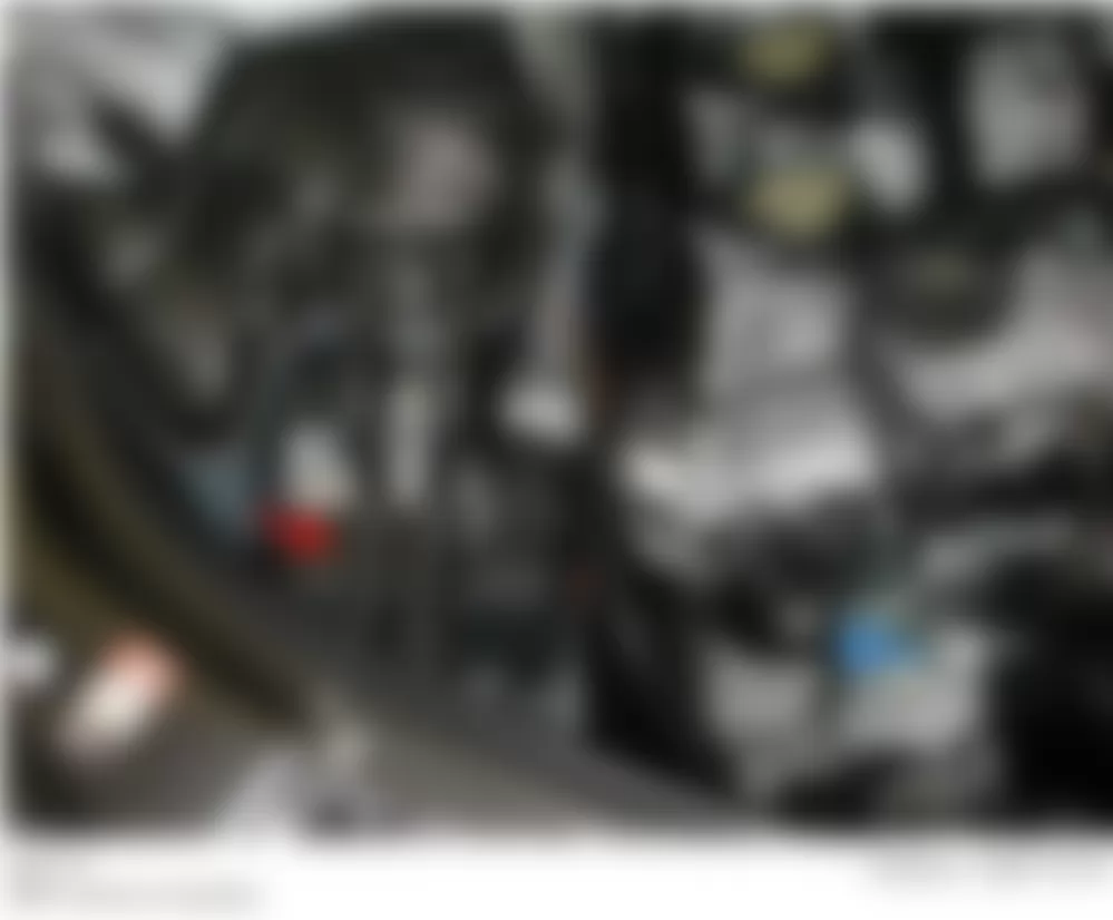 Mercedes-Benz S600 2008 - Component Locations - Engine Compartment