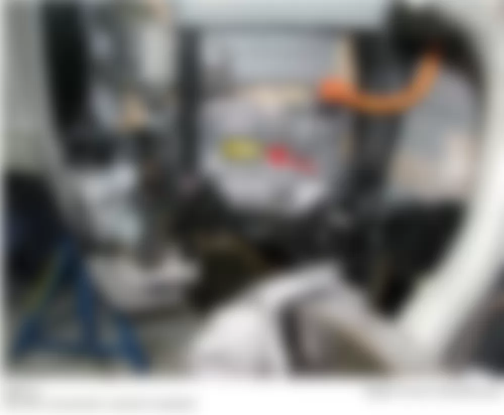 Mercedes-Benz S63 2008 - Component Locations -  Right Front Wheelhouse