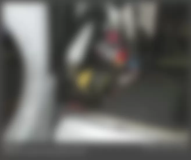 Mercedes-Benz S63 2008 - Component Locations -  Identifying Right Rear Window Airbag Ignition Squib