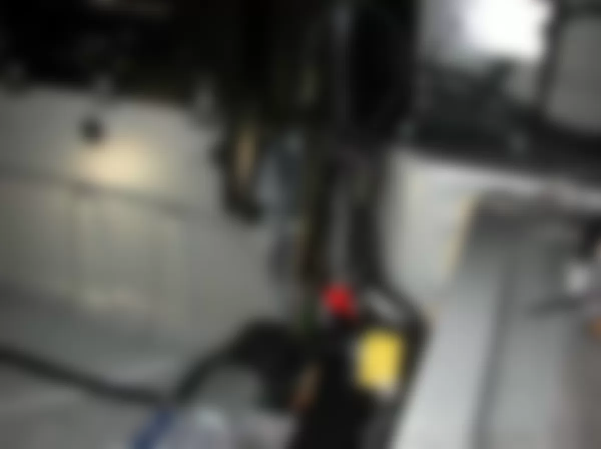 Mercedes-Benz SL600 2008 - Component Locations - Left Rear Of Trunk