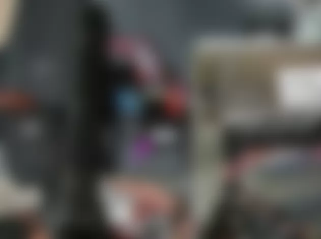 Mercedes-Benz R320 2009 - Component Locations -  Under Right Front Seat