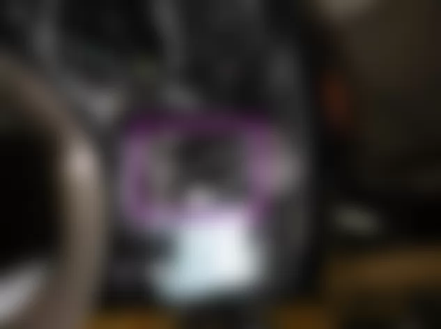 Mercedes-Benz R350 2009 - Component Locations -  Right Front Wheelwell