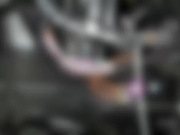 Mercedes-Benz R350 2009 - Component Locations -  Right Front Wheelwell