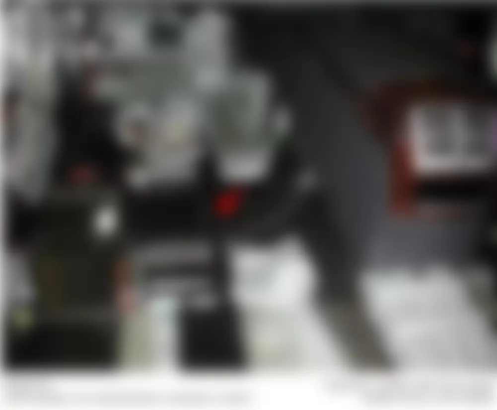 Mercedes-Benz S550 4Matic 2009 - Component Locations -  Left Front Interior