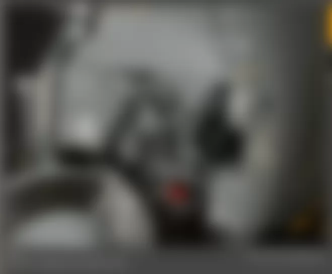 Mercedes-Benz S550 4Matic 2009 - Component Locations -  Identifying Rear A/C Refrigerant Shutoff Valve