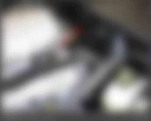 Mercedes-Benz S63 2009 - Component Locations -  Rear Of Engine