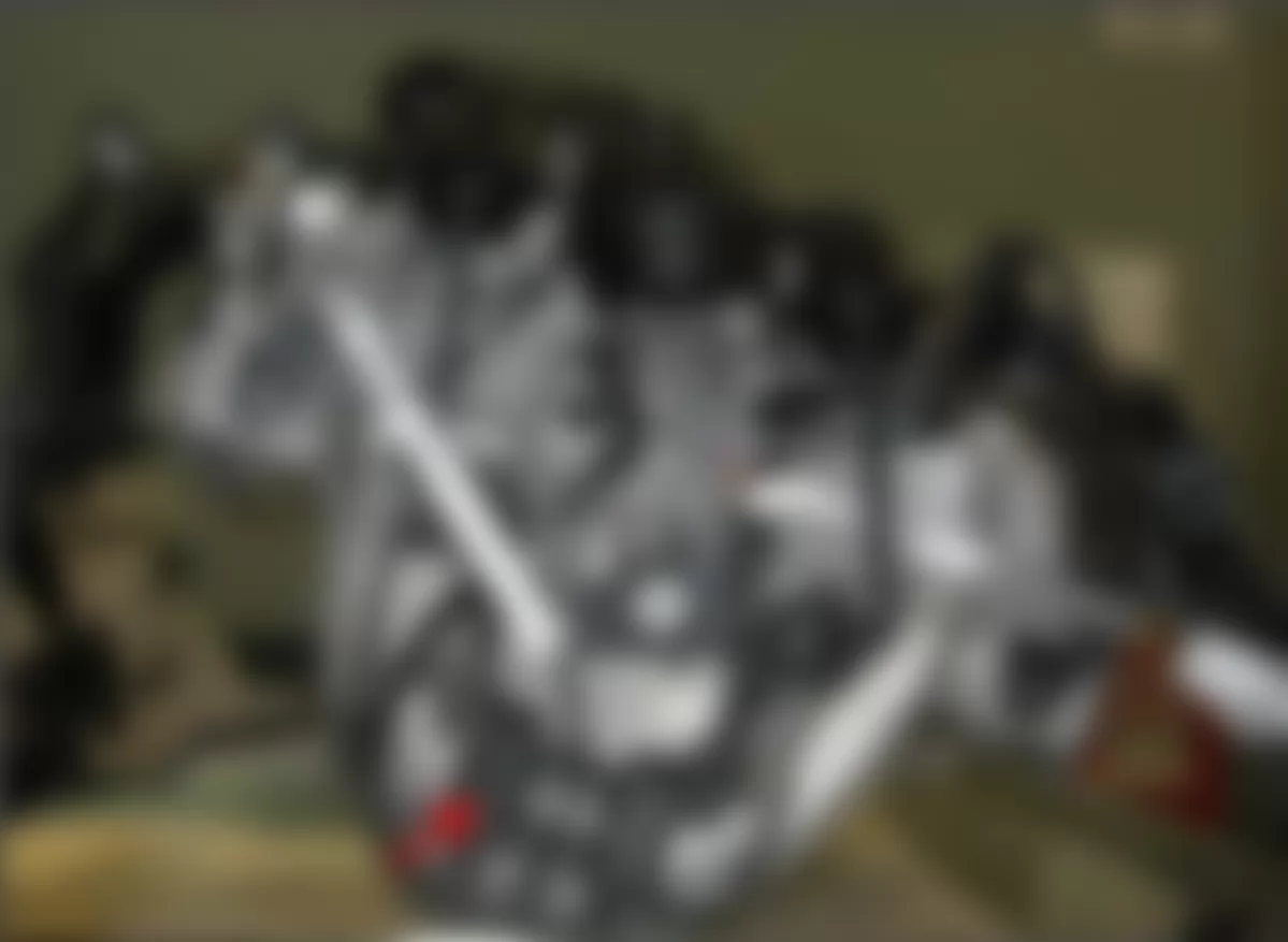 Mercedes-Benz SL63 2009 - Component Locations -  Intake Manifold (V8)