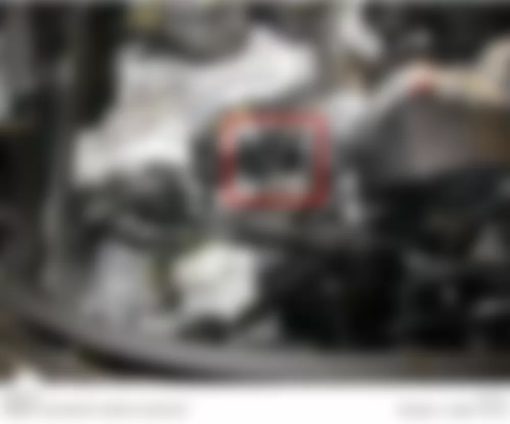 Mercedes-Benz C350 Sport 2010 - Component Locations -  Right Front Of Engine