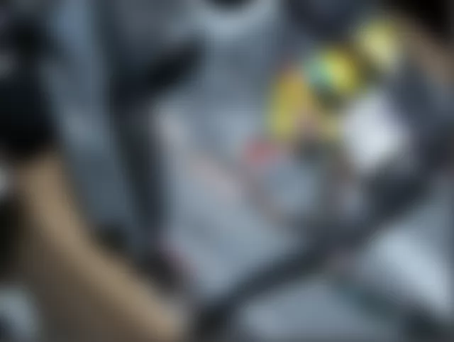 Mercedes-Benz C350 Sport 2010 - Component Locations -  Under Front Of Center Console