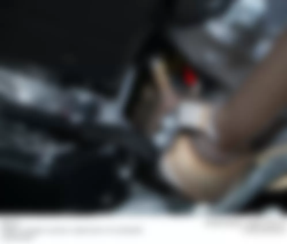 Mercedes-Benz C63 2010 - Component Locations -  Underbody