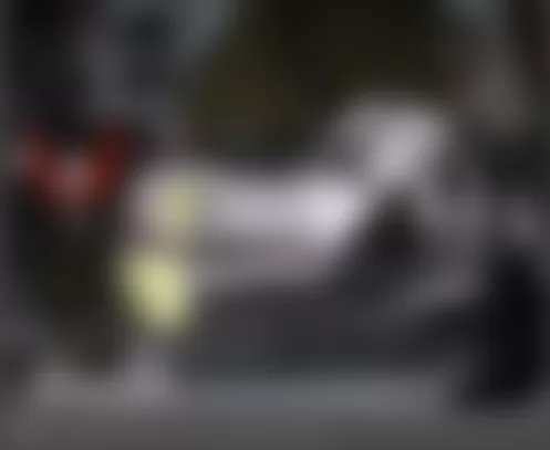 Mercedes-Benz GL450 2010 - Component Locations -  Center Floor Console