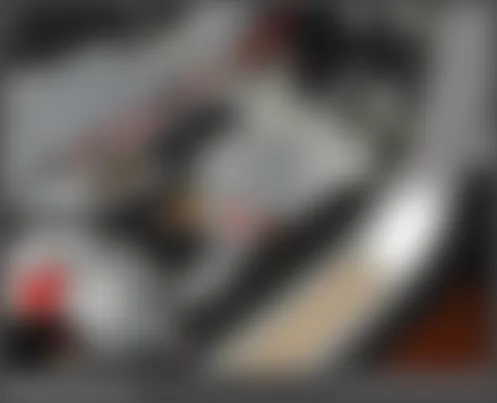 Mercedes-Benz ML350 BlueTEC 2010 - Component Locations -  Right Front Footwell