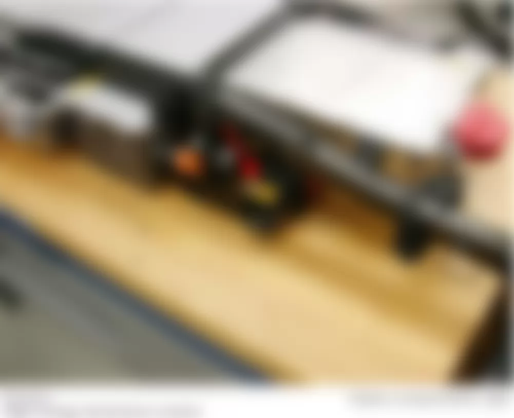 Mercedes-Benz ML350 BlueTEC 2010 - Component Locations -  Right Side Of Engine Compartment (Hybrid)