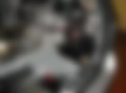 Mercedes-Benz ML550 2010 - Component Locations -  Right Side Of Cargo Area, Inside Pump