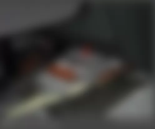 Mercedes-Benz S400 2010 - Component Locations -  Front Of Center Console