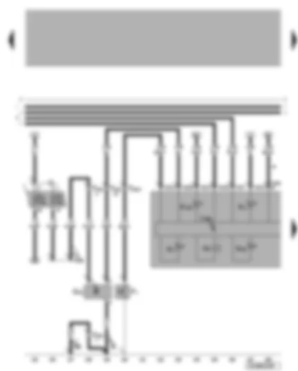 Электросхемa  VW BORA 1999 - Комбинация приборов - визуальная и звуковая системы контроля за давлением масла - датчик скорости - контрольная лампа температуры ОЖ и сигнализатора низкого уровня ОЖ - контрольная лампа электропривода акселератора
