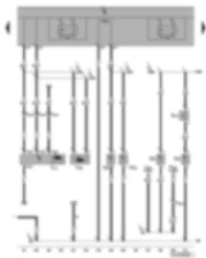 Электросхемa  VW GOLF 2006 - Электродвигатель очистителя заднего стекла - насос омывателей ветрового и заднего стекол - реле двойного насоса омывателя - плафоны освещения пространства для ног - плафон освещения вещевого ящика