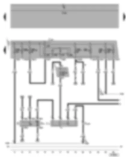 Wiring Diagram  VW GOLF 2004 - Terminal 30 voltage supply relay - fuel pump relay - fuel gauge sender - fuel pump