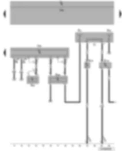 Wiring Diagram  VW JETTA 2010 - Control unit with display for radio and navigation system - aerial - navigation system aerial - radio aerial 2 - right aerial module - frequency modulation (FM) frequency filter in negative wire - frequency modulation (FM) frequency filter in positive wire - heated rear window