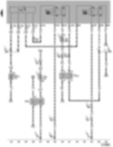 Электросхемa  VW TOUAREG 2004 - Блок управления бортовой сети - реле электропитания - реле параллельного включения аккумуляторных батарей - соединитель проводов